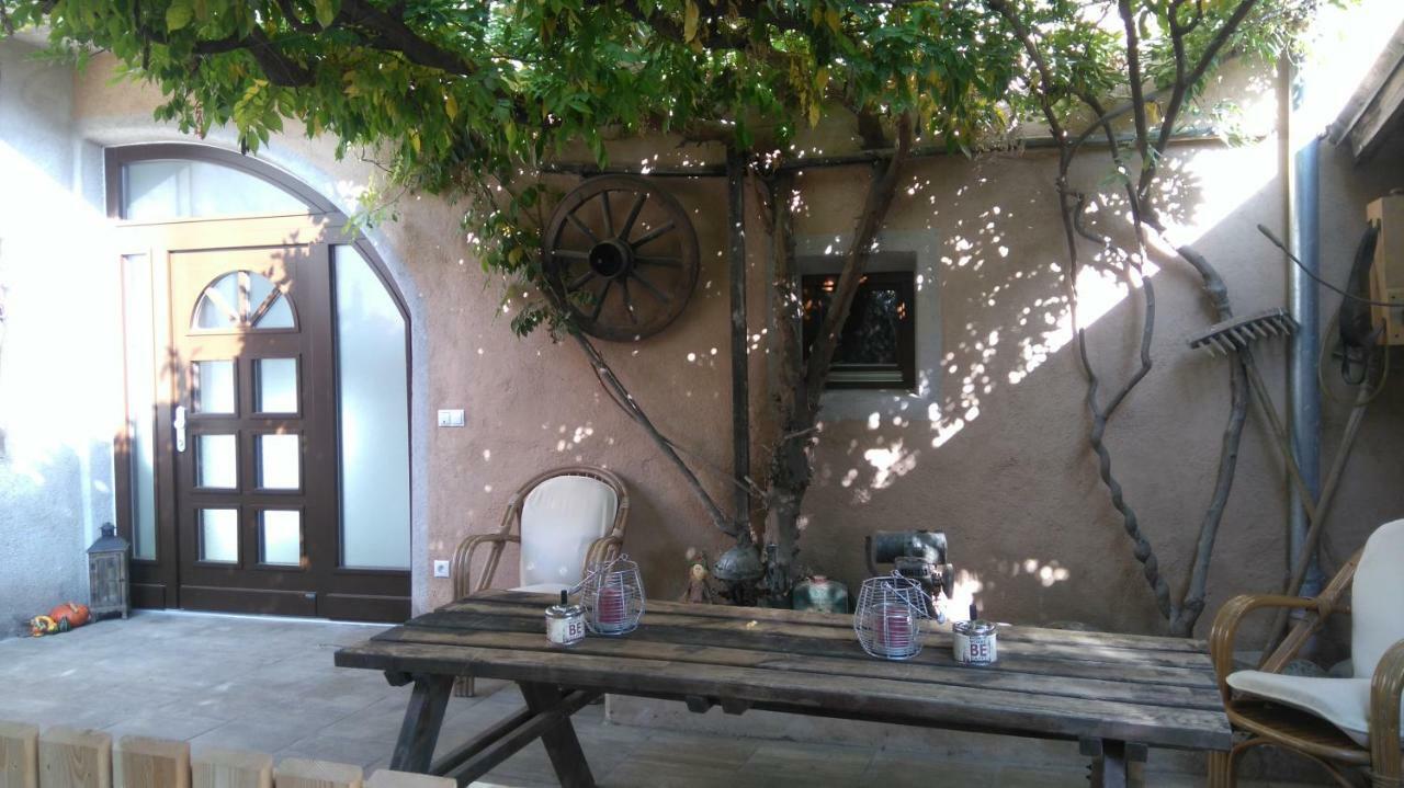 Haus Moeltner - Apartment "Weinansetz" Caldaro Extérieur photo